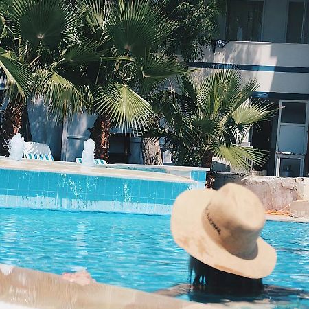Skys Beach Hotel مانافجات المظهر الخارجي الصورة